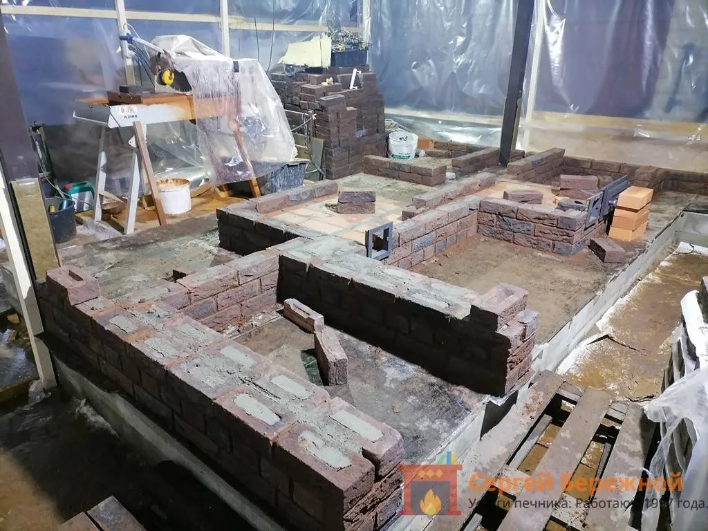 Изображение кладка барбекю из кирпича Фото кладка барбекю из кирпича