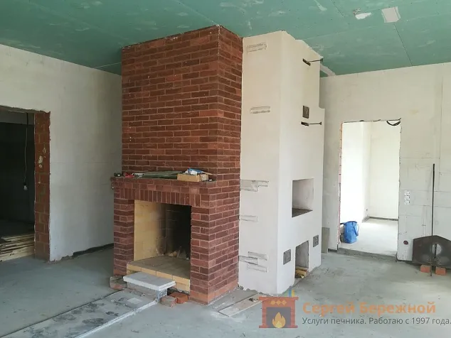 Фото Камин кирпичный пристенный №4